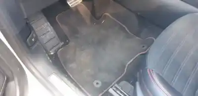 Peça sobressalente para automóvel em segunda mão jogo de tapetes por ford kuga hybrid st-line x referências oem iam 