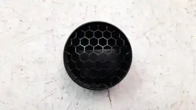 Second-hand car spare part air ventilation grille for dacia duster ii prestige oem iam references 687603688r  