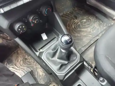 Second-hand car spare part gear lever for dacia duster iii eco-g 100 essential oem iam references 341014178r