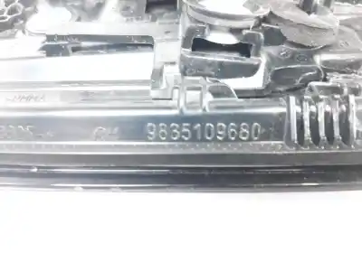 Second-hand car spare part right tailgate light for citroen c4 pure tech oem iam references 9835109680  9835109680
