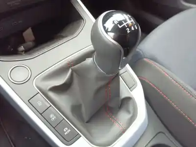 Gebrauchtes Autoersatzteil schalthebel zum seat arona fr oem-iam-referenzen 5r3711049l