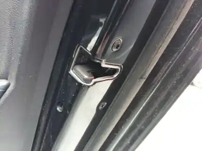 Pezzo di ricambio per auto di seconda mano serratura porta posteriore destra per bmw 1 (f40) 118 d riferimenti oem iam 51227956144