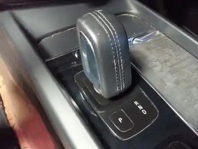 Peça sobressalente para automóvel em segunda mão alavanca de velocidades por volvo xc60 ii (246) b4 mild-hybrid referências oem iam 31482151