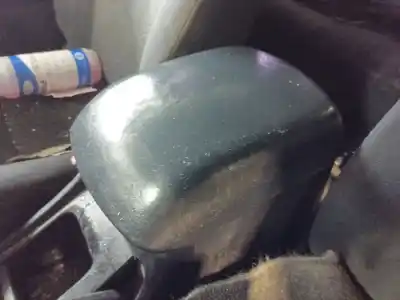 Peça sobressalente para automóvel em segunda mão apoio de braço consola central por toyota hilux vii pick-up (_n1_, _n2_, _n3_) 2.5 d-4d 4wd (kun25_) referências oem iam 589050k010b1  