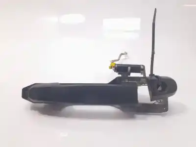 Second-hand car spare part exterior left front door handle for toyota hilux vii pick-up (_n1_, _n2_, _n3_) 2.5 d-4d 4wd (kun25_) oem iam references 6921102150 Second-hand car spare part exterior left front door handle for toyota hilux vii pick-up (_n1_, _n2_, _n3_) 2.5 d-4d 4wd (kun25_) oem iam references 6921102150