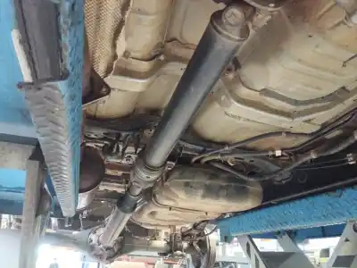 Second-hand car spare part center transmission for toyota hilux vii pick-up (_n1_, _n2_, _n3_) 2.5 d-4d 4wd (kun25_) oem iam references 371100k260   Second-hand car spare part center transmission for toyota hilux vii pick-up (_n1_, _n2_, _n3_) 2.5 d-4d 4wd (kun25_) oem iam references 371100k260