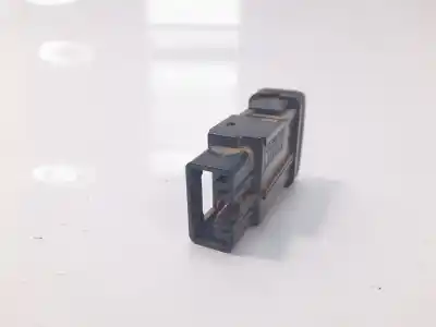 Second-hand car spare part switch for toyota hilux vii pick-up (_n1_, _n2_, _n3_) 2.5 d-4d 4wd (kun25_) oem iam references 848710k010   Second-hand car spare part switch for toyota hilux vii pick-up (_n1_, _n2_, _n3_) 2.5 d-4d 4wd (kun25_) oem iam references 848710k010