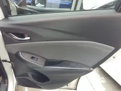 Peça sobressalente para automóvel em segunda mão elevador de vidros traseiro direito por mazda cx-3 (dk) 2.0 skyactiv-g referências oem iam d10e72590a