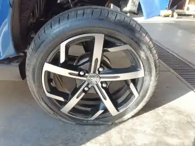Recambio de automóvil de segunda mano de LLANTA para AIXAM UV/51/AF0A S9 referencias OEM IAM 15PULGADAS  