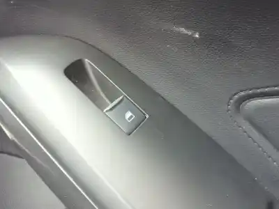 Peça sobressalente para automóvel em segunda mão BOTÃO / INTERRUPTOR ELEVADOR VIDRO DIANTEIRO DIREITO por FORD FOCUS IV (HN)  Referências OEM IAM H1BT14529AA  