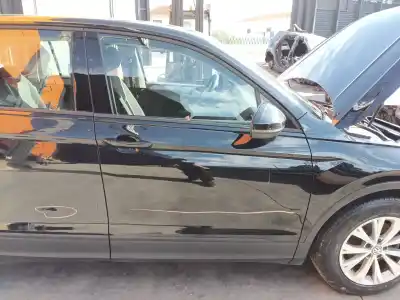Peça sobressalente para automóvel em segunda mão Porta Dianteira Direita por VW TIGUAN (AD1, AX1) 1.4 TSI Referências OEM IAM 5NA831056  