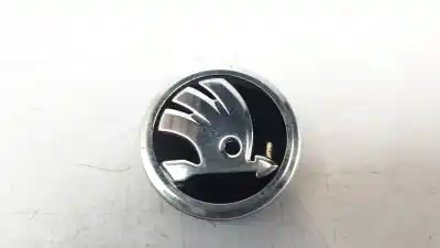 Second-hand car spare part hub caps for skoda superb combi (3v5) 2.0 tdi oem iam references 5e0601151