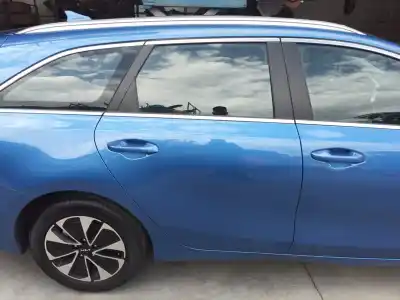 Автозапчасти б/у дверь задняя правая за kia ceed tourer (cd) 1.0 t-gdi ссылки oem iam 77004j7200