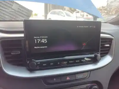 Автозапчасти б/у многофункциональный дисплей за kia ceed tourer (cd) 1.0 t-gdi ссылки oem iam 96560j7ac1wk