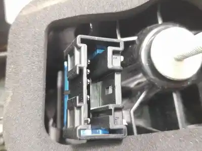 Автозапчасти б/у левый задний фонарь за opel corsa f 1.2 (68) ссылки oem iam 9829317980  