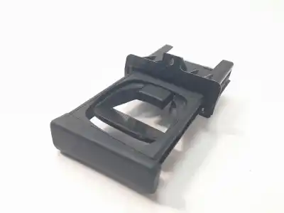 Second-hand car spare part glove compartment for toyota hilux vii pick-up (_n1_, _n2_, _n3_) 2.5 d-4d 4wd (kun25_) oem iam references 556150k010 Second-hand car spare part glove compartment for toyota hilux vii pick-up (_n1_, _n2_, _n3_) 2.5 d-4d 4wd (kun25_) oem iam references 556150k010