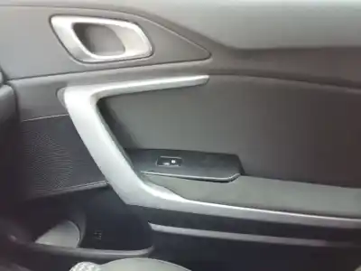 Автозапчасти б/у выключатель переднего правого окна за kia ceed tourer (cd) 1.0 t-gdi ссылки oem iam 40b5221500
