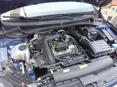 İkinci el araba yedek parçası  için VOLKSWAGEN POLO VI (AW1, BZ1, AE1)  OEM IAM referansları 05E903027B  