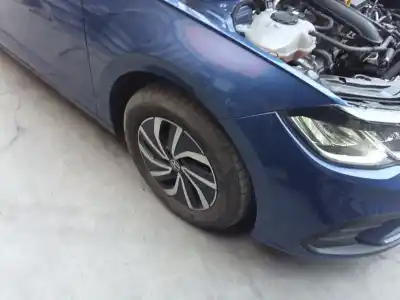 İkinci el araba yedek parçası  için VOLKSWAGEN POLO VI (AW1, BZ1, AE1)  OEM IAM referansları 2Q0413031BA  