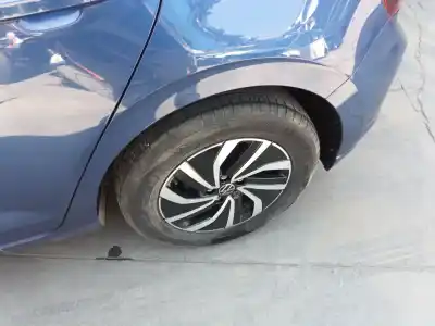 Peça sobressalente para automóvel em segunda mão cave de roda traseira esquerda por volkswagen polo vi (aw1, bz1, ae1) 1.0 tsi referências oem iam 2g0810971b