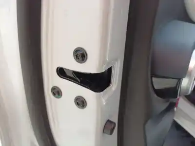 Second-hand car spare part left front door lock for byd atto 3 ev oem iam references sc2em6105200  