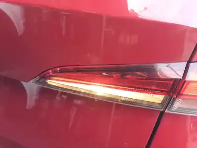 Автозапчасти б/у внутренний правый задний фонарь за skoda kamiq (nw4) 1.0 tsi ссылки oem iam 658945094  