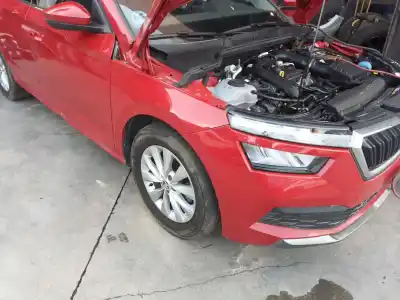 Автозапчастина б/у передня вісь для skoda kamiq (nw4) 1.0 tsi посилання на oem iam 2q0199315