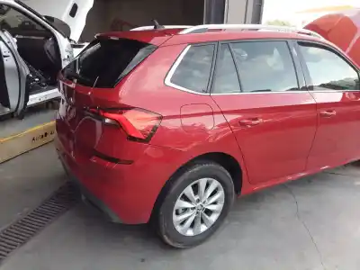 Автозапчастина б/у задня вісь для skoda kamiq (nw4) 1.0 tsi посилання на oem iam 2q0501053cg