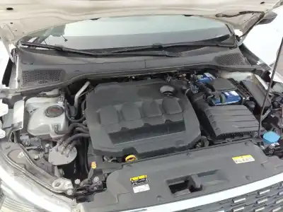 Автозапчастина б/у паливний насос для seat arona (kj7, kjp) 1.6 tdi посилання на oem iam 2q0919050d