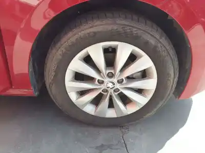 Автозапчастина б/у шина для skoda kamiq (nw4) 1.0 tsi посилання на oem iam 658601025b