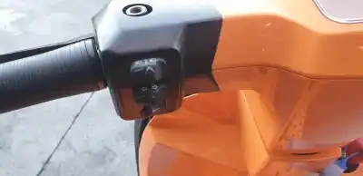 İkinci el araba yedek parçası Isik Kontrolü için LAMBRETTA V200 SPECIAL FLEX SPECIAL FLEX OEM IAM referansları L65214LMBKC00  