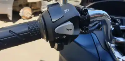 Pièce détachée automobile d'occasion  pour HONDA PCX 125  Références OEM IAM 35200K1YD12  