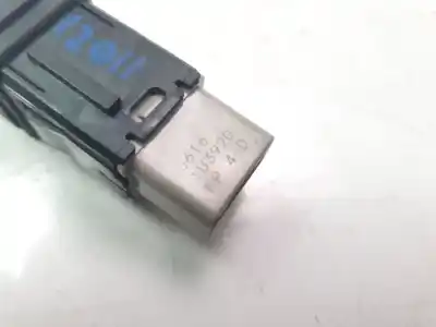 Pezzo di ricambio per auto di seconda mano interruttore per toyota corolla (e21) hybrid style riferimenti oem iam g6161u392d  
