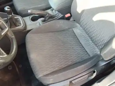 Автозапчасти б/у левое переднее сидение за seat leon (5f1) 1.6 tdi ссылки oem iam 5f0881405cbuai  