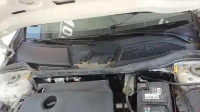 Pezzo di ricambio per auto di seconda mano SILURO per MERCEDES-BENZ CLASE GLA (X156) GLA 180 (156.942) Riferimenti OEM IAM 1768300013  