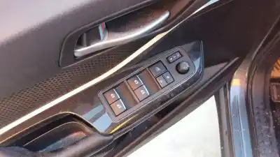 Автозапчастина б/у ПЕРЕДНІ ВІКНИЙ ВМИКАЧ для TOYOTA C-HR Hybrid Active Посилання на OEM IAM 84040F4010  