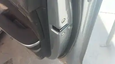 Peça sobressalente para automóvel em segunda mão Fechadura Da Porta Dianteira Direita por KIA XCEED Business Referências OEM IAM 81320J7000  