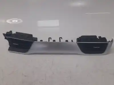 Pezzo di ricambio per auto di seconda mano AERATORE per RENAULT CAPTUR II TECHNO Riferimenti OEM IAM 687605844R  