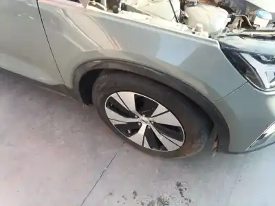 Pièce détachée automobile d'occasion MOYEU DE ROUE AVANT DROITE pour VOLVO XC40 (536) B4 MILD-HYBRID Références OEM IAM 32221857  