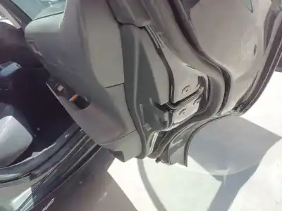 Автозапчастина б/у замок заднього правого дверя для LEXUS IS III (_E3_) 300H (AVE30_) Посилання на OEM IAM 6905033131  