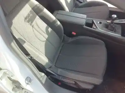 Автозапчастина б/у передне праве сиділо для PEUGEOT 308 III (FB_, FH_, FP_, F3_) BLUEHDI 130 (FBYHZL, FBYHZT) Посилання на OEM IAM 98385010ZD  