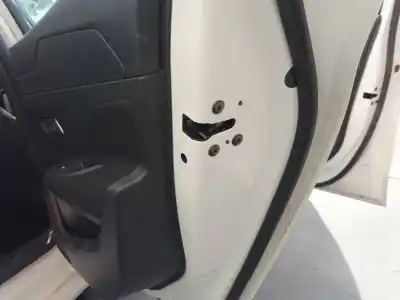 Автозапчастина б/у замок заднього правого дверя для PEUGEOT 308 III (FB_, FH_, FP_, F3_) BLUEHDI 130 (FBYHZL, FBYHZT) Посилання на OEM IAM 9846823780  