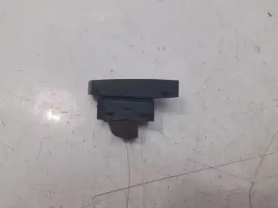 Pezzo di ricambio per auto di seconda mano interruttore per audi a1 (8x) ambition riferimenti oem iam 8x1962107   Pezzo di ricambio per auto di seconda mano interruttore per audi a1 (8x) ambition riferimenti oem iam 8x1962107