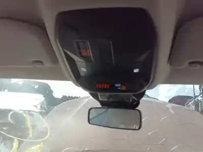 Автозапчасти б/у внутренний свет за PEUGEOT 308 III (FB_, FH_, FP_, F3_) BLUEHDI 130 (FBYHZL, FBYHZT) ссылки OEM IAM 98368529ZD  