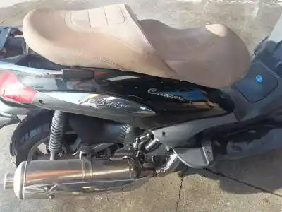 Second-hand car spare part DECORATIVE MOULDING for PIAGGIO BEVERLY BEVERLY 500 CRUISER (M34) OEM IAM references CM024702  