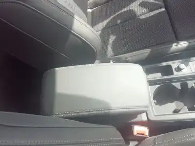 Piesă de schimb auto la mâna a doua COTIERA CENTRALA pentru AUDI Q3 SPORTBACK (F3N) 40 TDI QUATTRO Referințe OEM IAM 83A864207A  