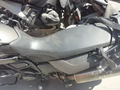 Peça sobressalente para automóvel em segunda mão ASSENTO DIANTEIRO DIREITO por BMW F F 700 GS (K70) Referências OEM IAM 52537695013  