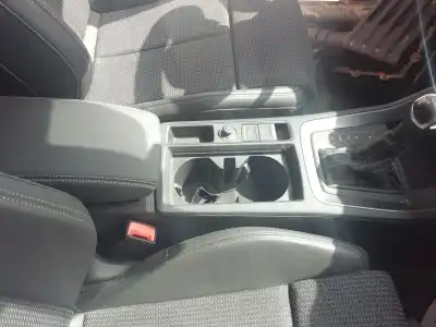 İkinci el araba yedek parçası EL FRENI KOLU için AUDI Q3 SPORTBACK (F3N) 40 TDI QUATTRO OEM IAM referansları 83A927225  