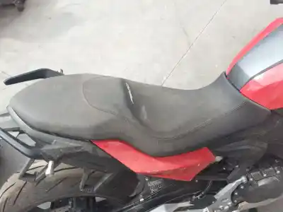 Pièce détachée automobile d'occasion SIÈGE AVANT DROIT pour BMW F F 900 R A2 (4R90) Références OEM IAM 52539480745  
