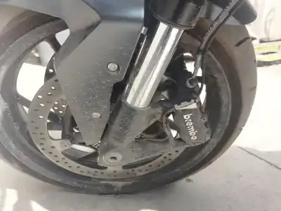 Piesă de schimb auto la mâna a doua ETRIER DE FRÂNÃ STÂNGA pentru BMW F F 900 R A2 (4R90) Referințe OEM IAM 34118556205  
